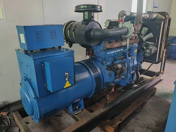 涟水100kW柴油发电机组使用多级机油有哪些优缺点？